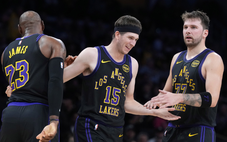 BB体育-31分11板11助！就在今天，一项由科比保持的NBA纪录被卢卡打破了